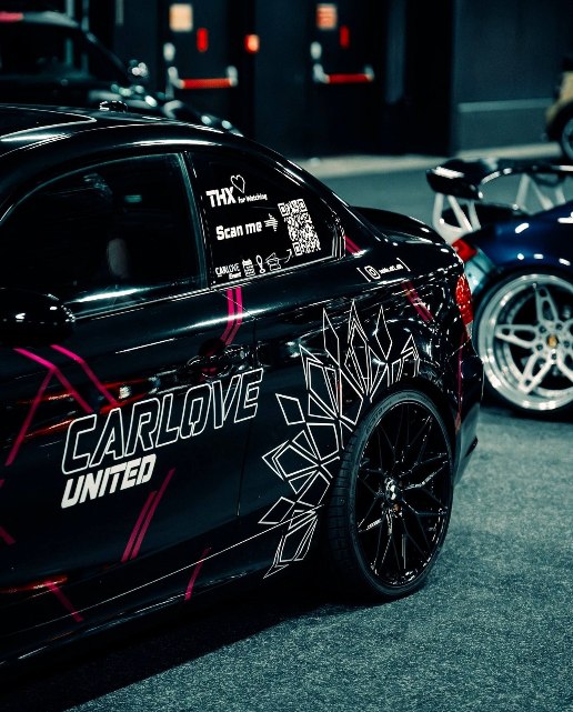 CARLOVE United - © CARLOVECrew