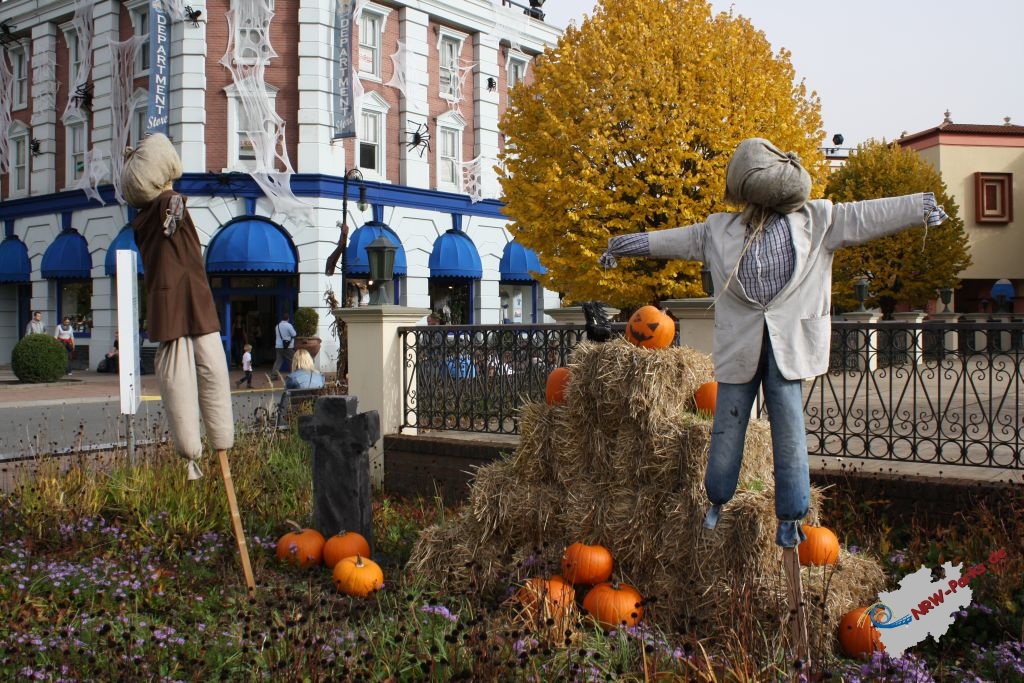 Halloween Deko im Movie Park Germany