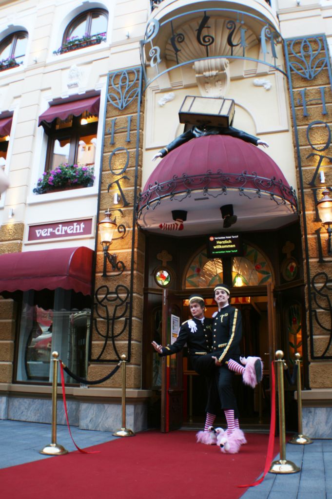 Das verrückte Hotel tartüff