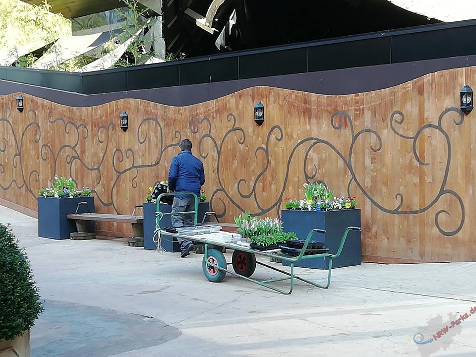 Gartenarbeiten im Phantasialand