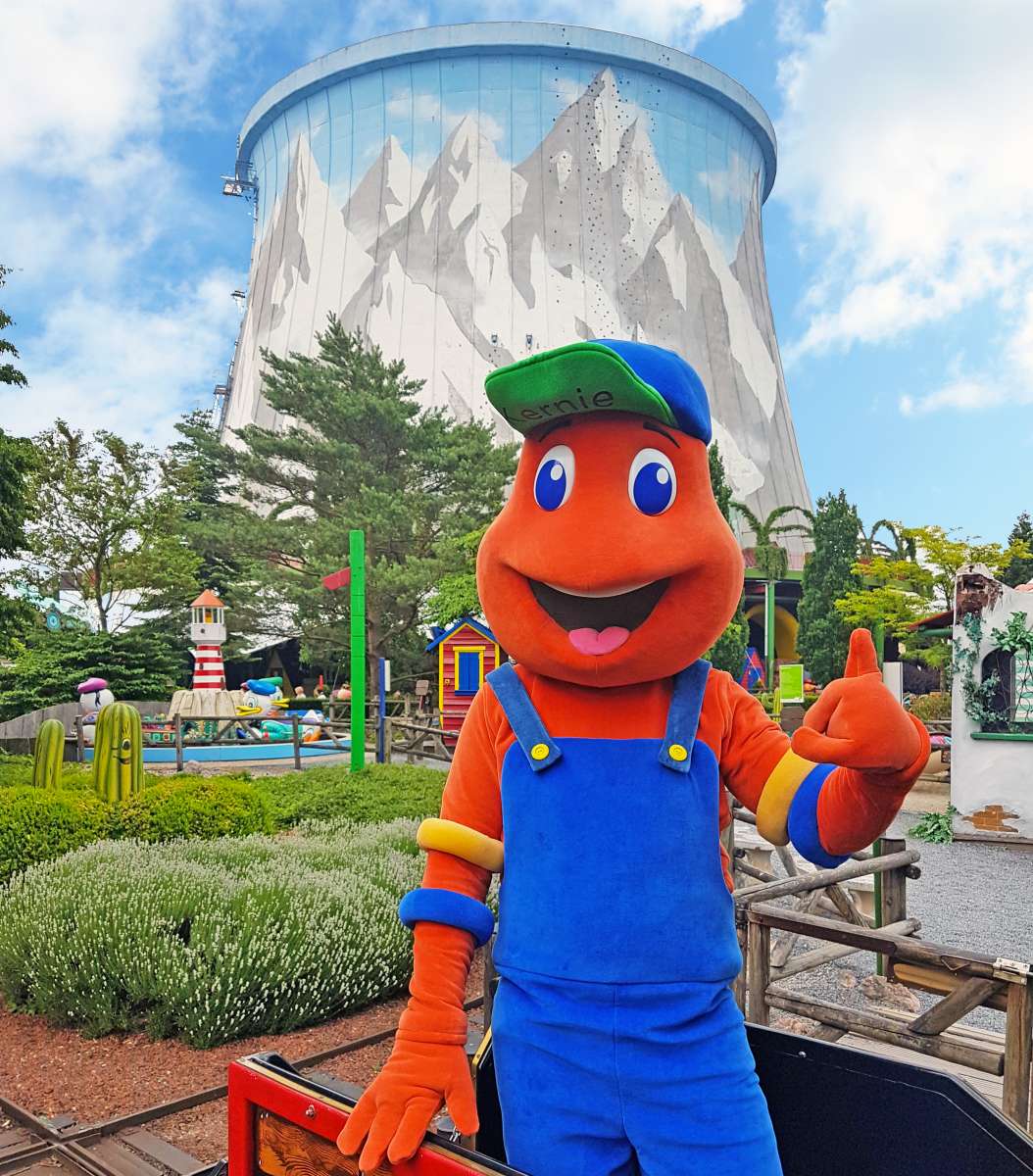 Kernie am Kühlturm in Wunderland Kalkar