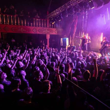 ORDEN OGAN & ANGUS McSIX live beim „Saloon Showdown IV“ im FORT FUN Abenteuerland