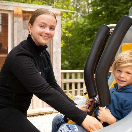 Saisonstart 2026: Bewerbungstage im FORT FUN für vielfältige Jobangebote